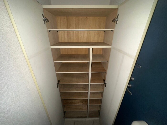 物件内観写真20　(靴箱)