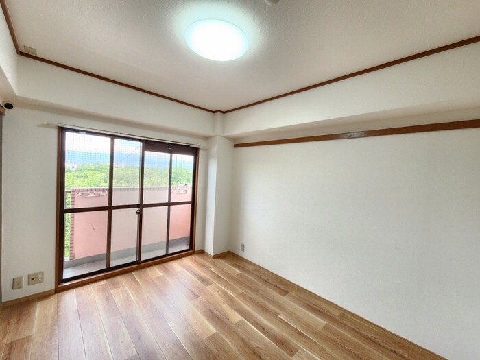 物件内観写真8　(居室)