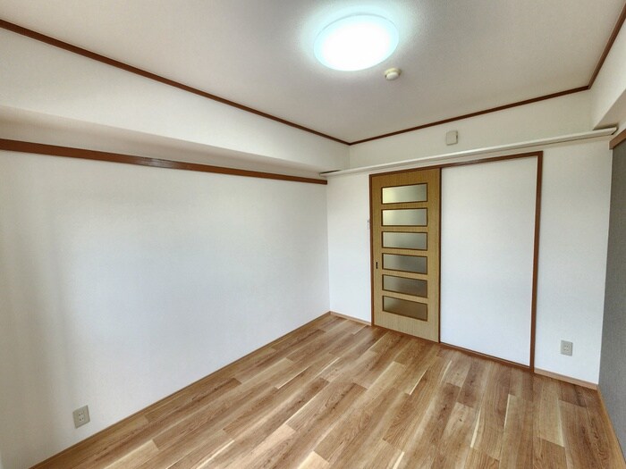 物件内観写真10　(居室)