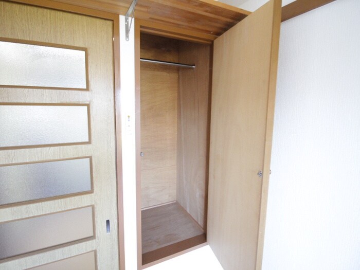 物件内観写真16　(収納)