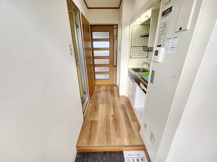 物件内観写真17　(廊下)