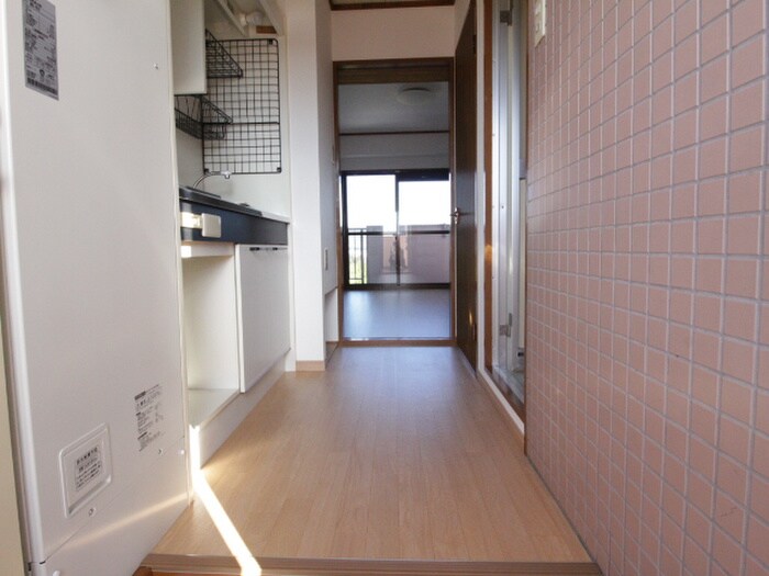 物件内観写真18　(廊下)