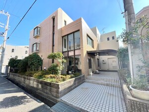 プラス六甲外観写真