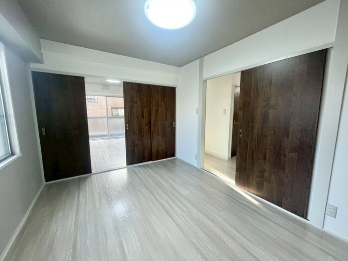 物件内観写真8　(居室)