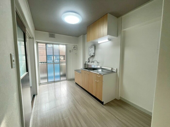 物件内観写真18　(廊下)