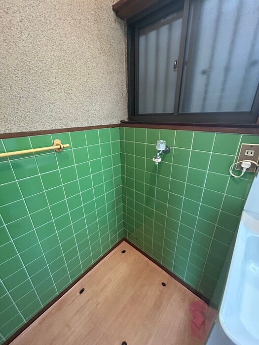 物件内観写真17　(洗濯機置場)