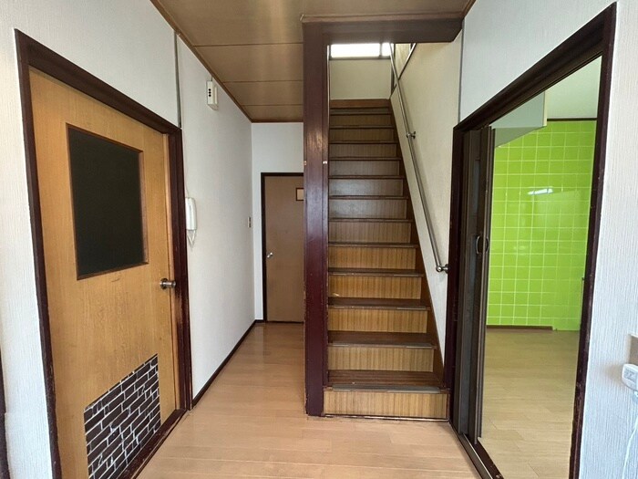 物件内観写真19　(廊下)