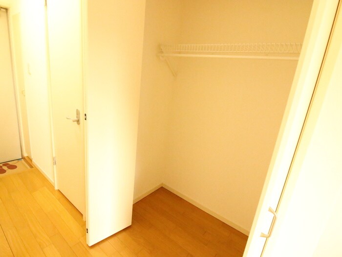 物件内観写真15　(収納)