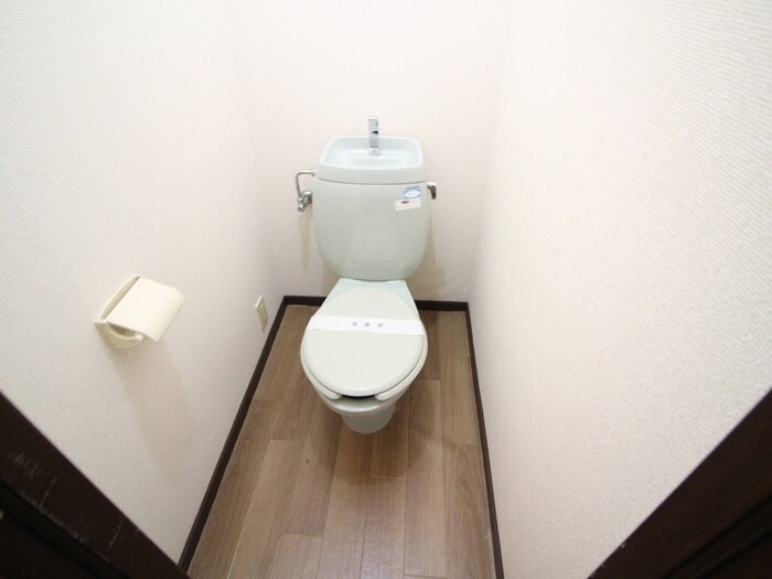 物件内観写真15　(トイレ)