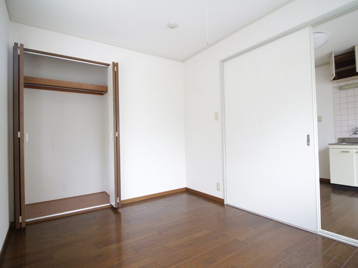 物件内観写真10　(居室)