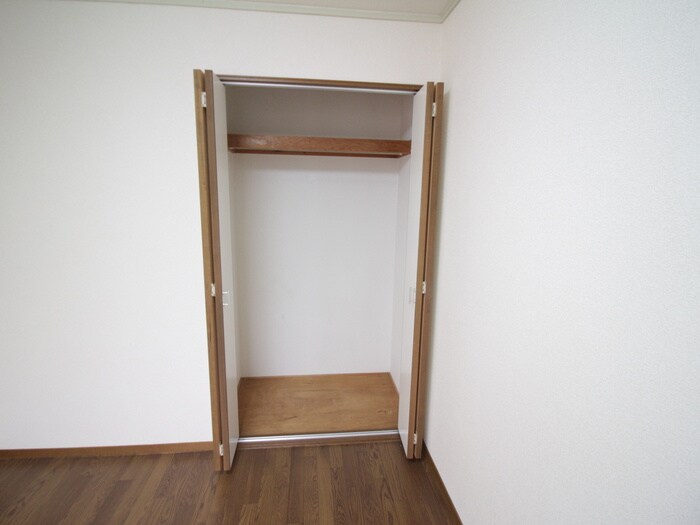 物件内観写真13　(収納)