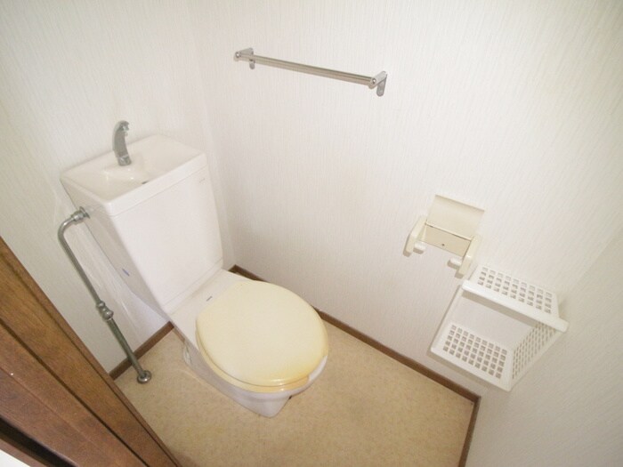 物件内観写真14　(トイレ)