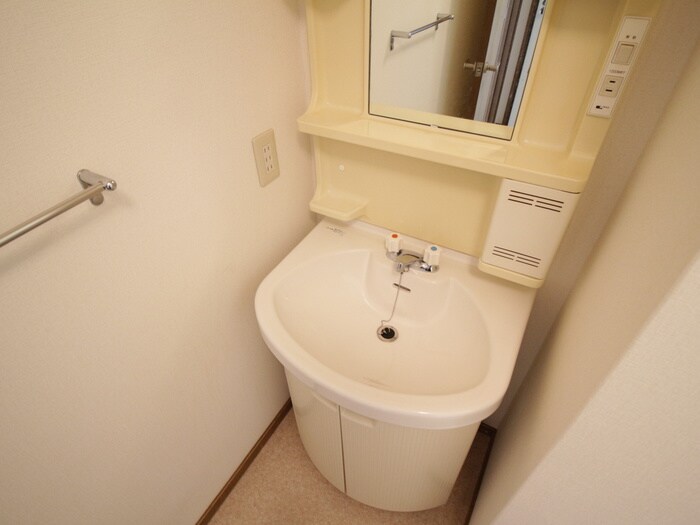 物件内観写真15　(洗面)