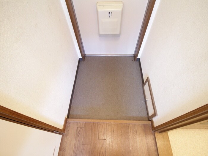 物件内観写真21　(玄関)