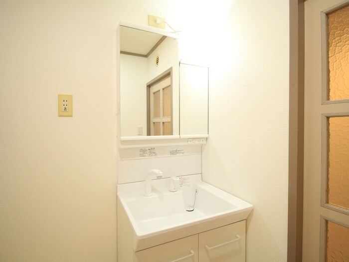 物件内観写真13　(洗面)