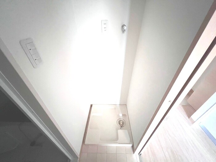 物件内観写真13　(洗濯機置場)