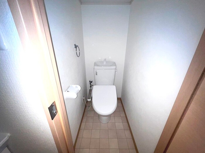 物件内観写真16　(トイレ)