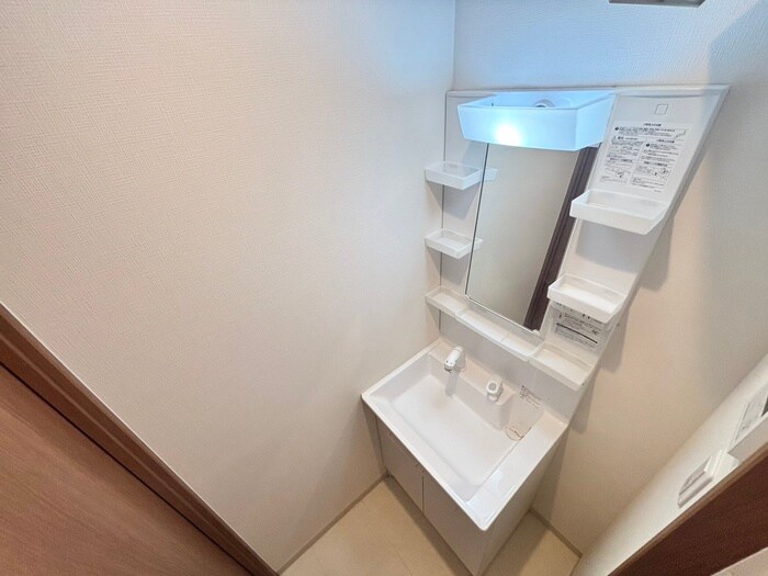 物件内観写真12　(洗面)