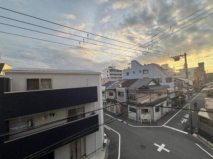 物件内観写真22　(室内からの展望)