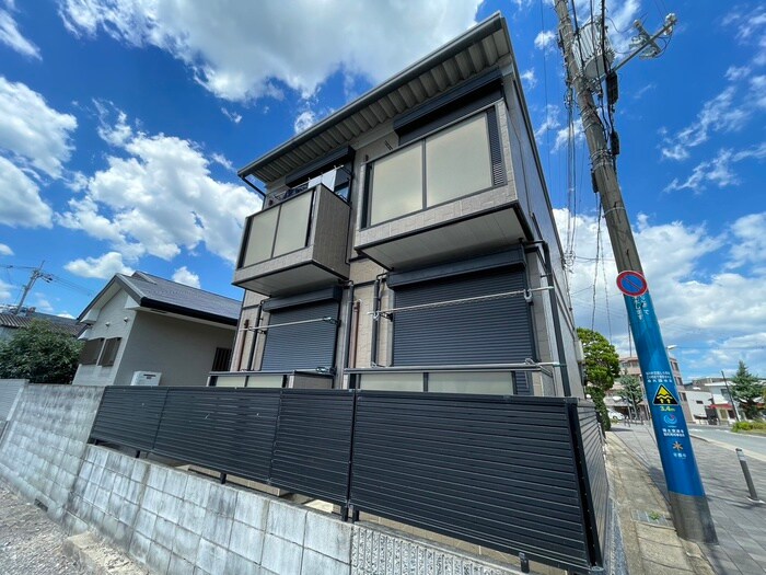 物件外観写真2　(外観写真)