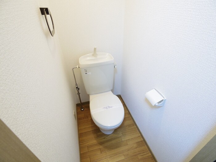 物件内観写真14　(トイレ)