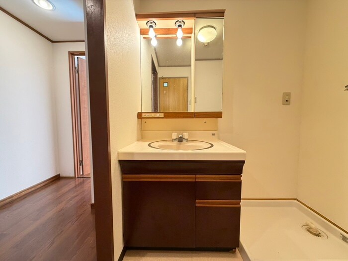 物件内観写真16　(洗面)