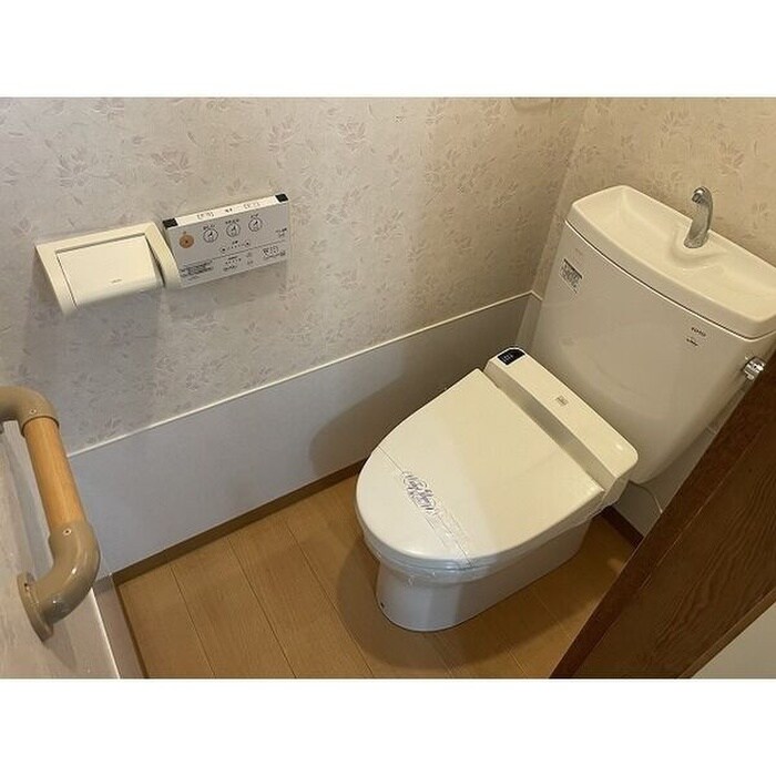 物件内観写真7　(トイレ)