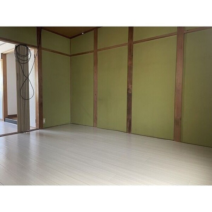 物件内観写真10　(居室)