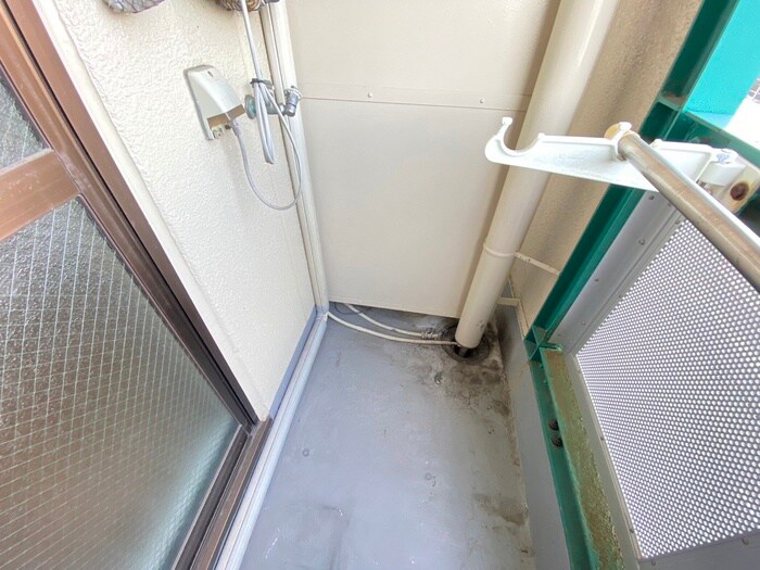 物件内観写真15　(洗濯機置場)