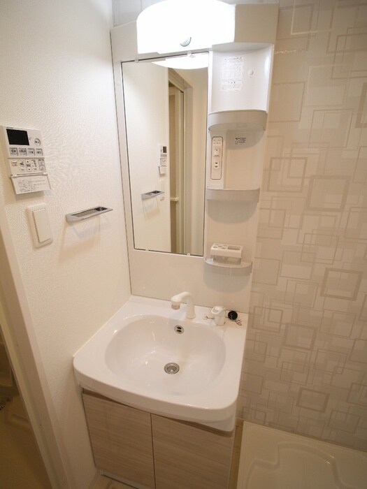 物件内観写真9　(洗面)