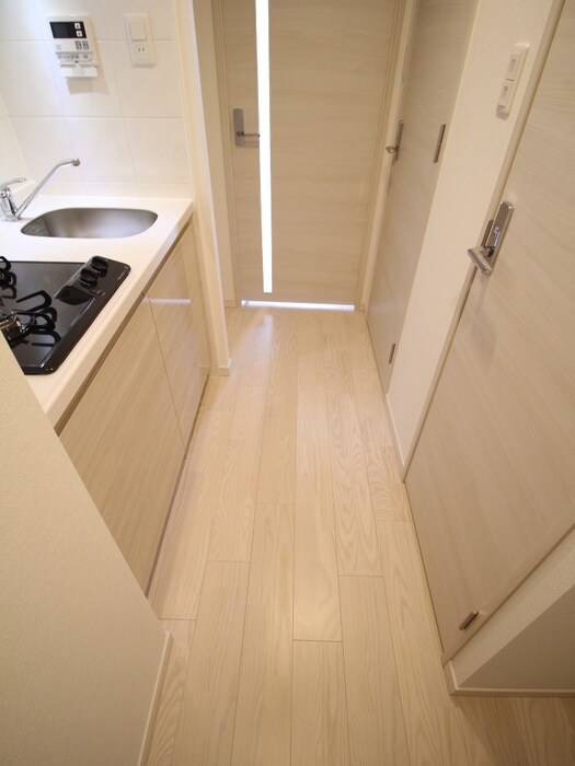 物件内観写真16　(廊下)