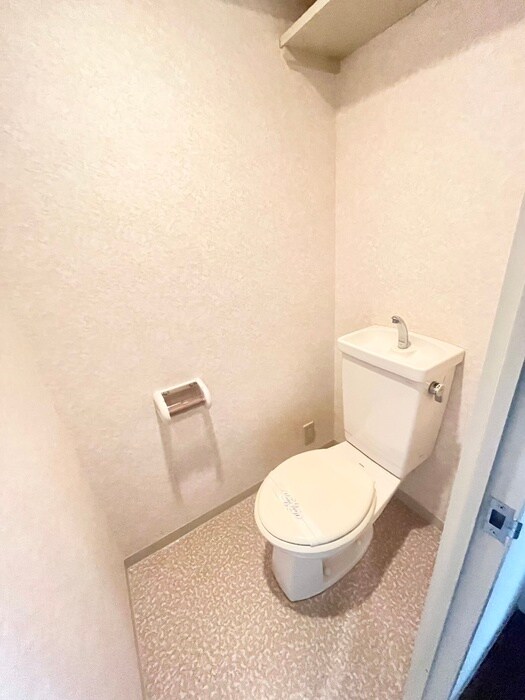 物件内観写真9　(トイレ)
