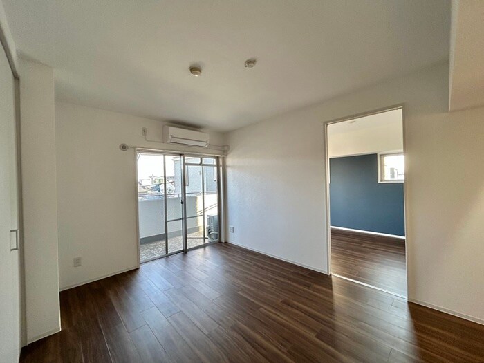 物件内観写真10　(居室)