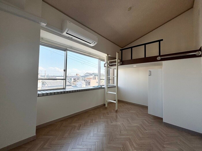 物件内観写真11　(居室)