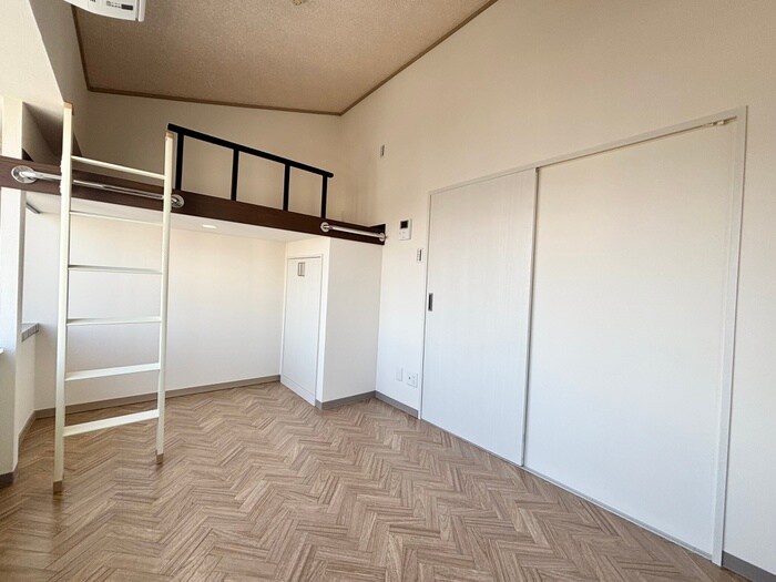 物件内観写真12　(居室)