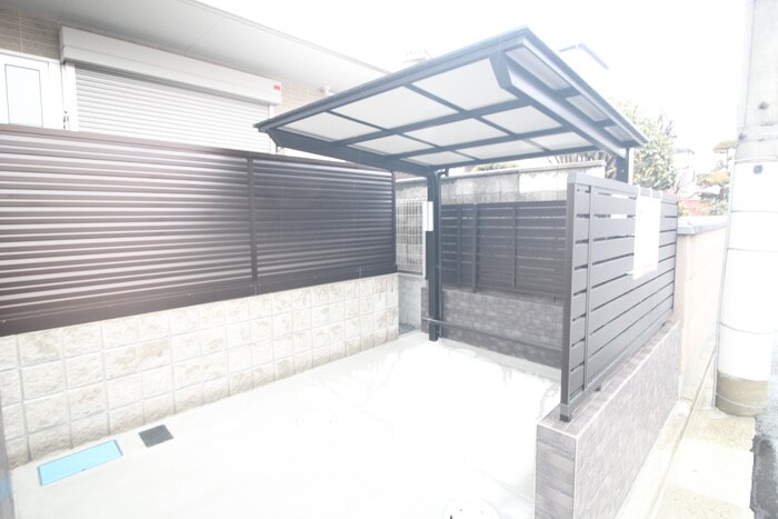 物件外観写真6　(駐輪場)