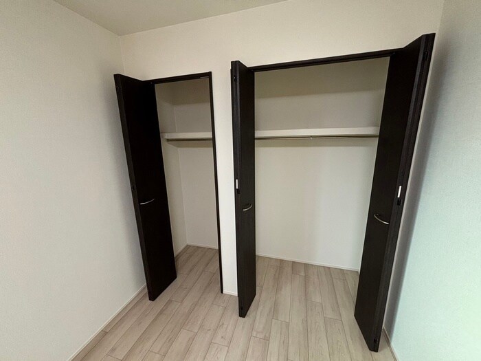 物件内観写真13　(収納)