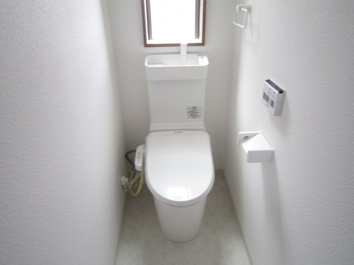 物件内観写真12　(トイレ)