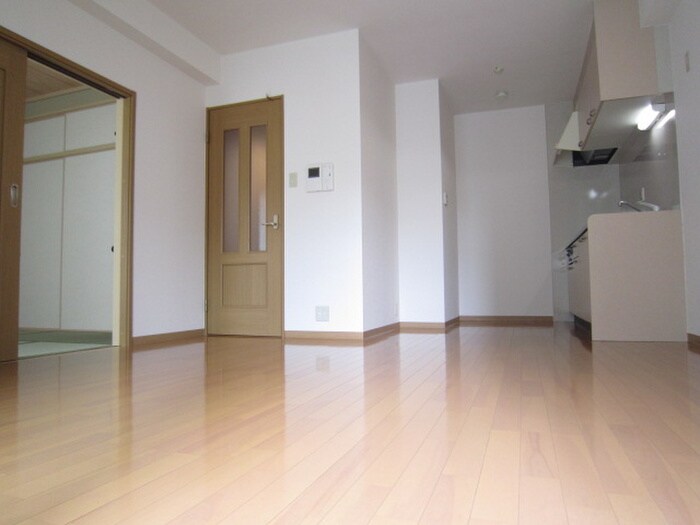 物件内観写真4　(居室)