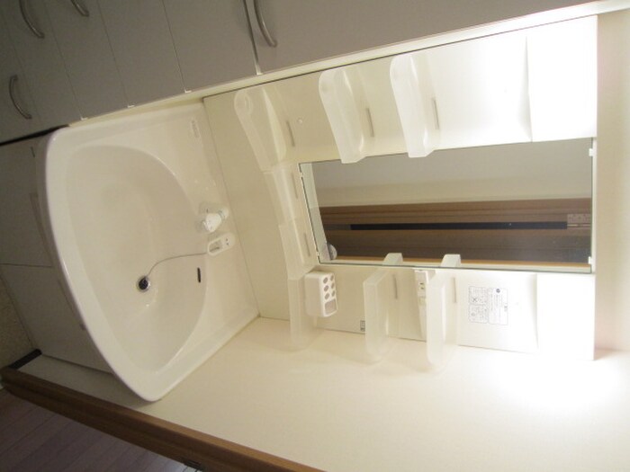 物件内観写真6　(洗面)