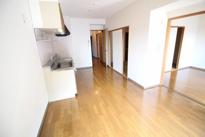 物件内観写真9　(居室)