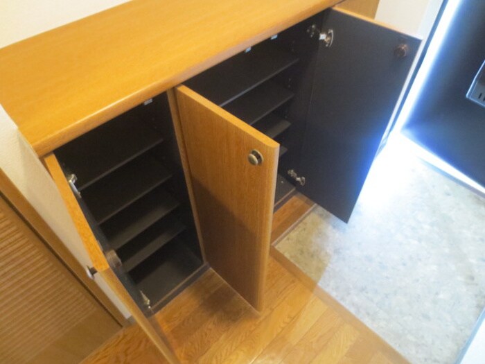 物件内観写真17　(靴箱)