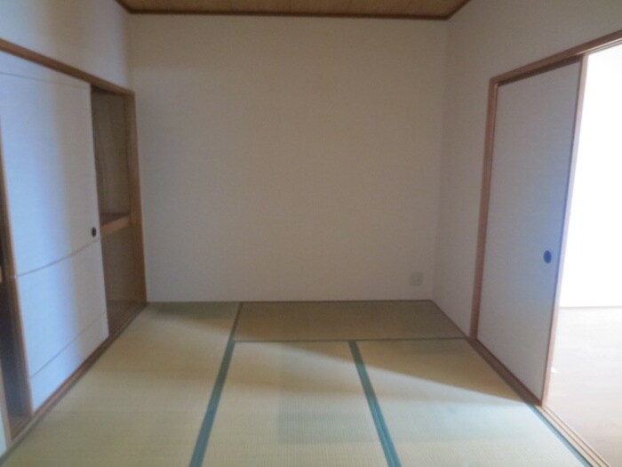 物件内観写真19　(居室)