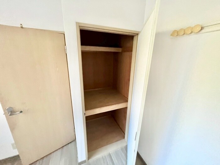 物件内観写真21　(収納)