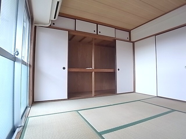 物件内観写真10　(居室)