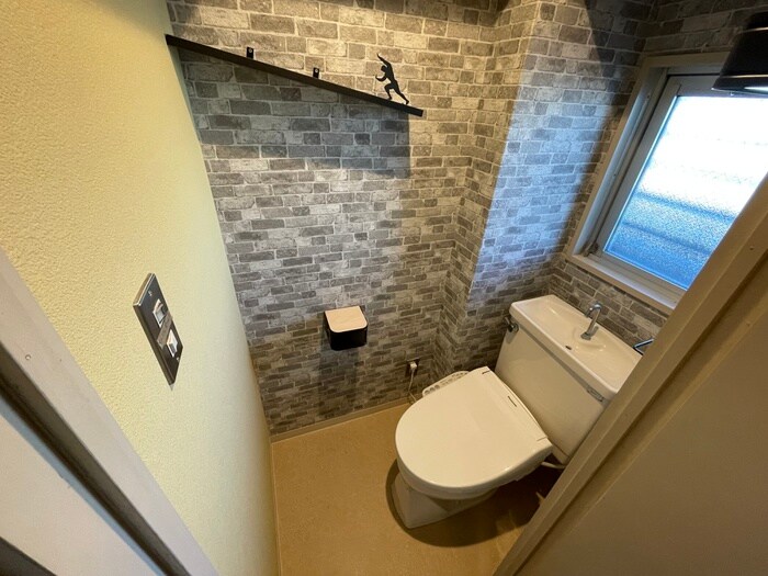 物件内観写真13　(トイレ)