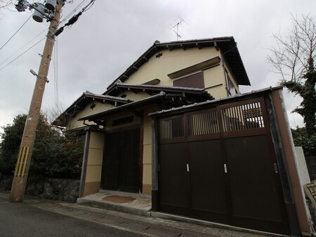 北嵯峨名古曽町貸家外観写真