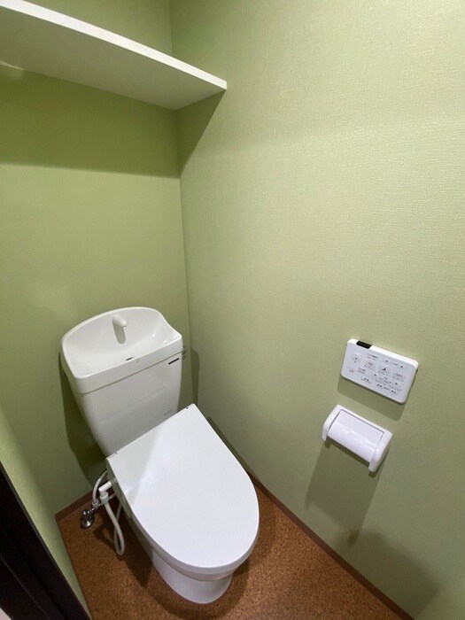 物件内観写真9　(トイレ)