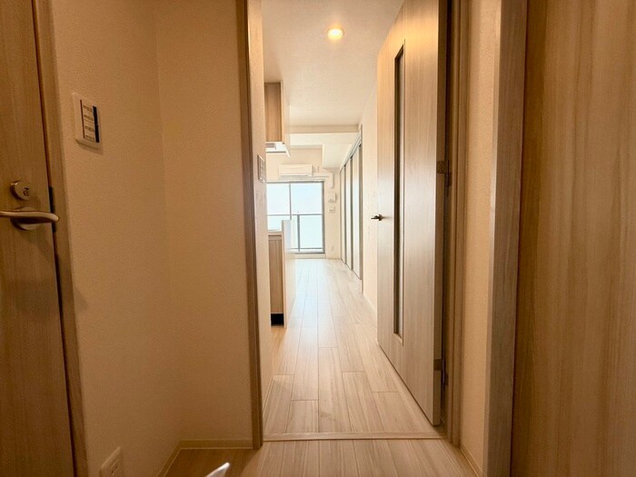 物件内観写真9　(廊下)