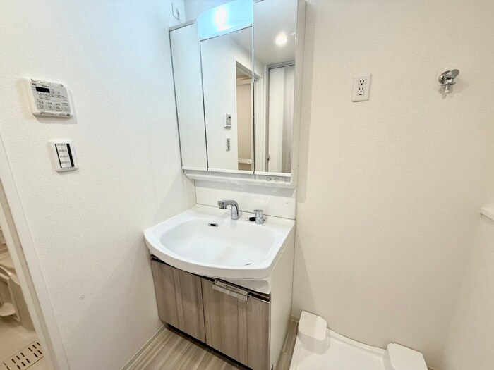 物件内観写真10　(洗面)